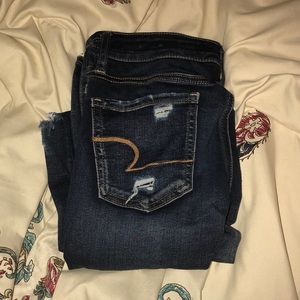 american eagle ripped skinny jeans